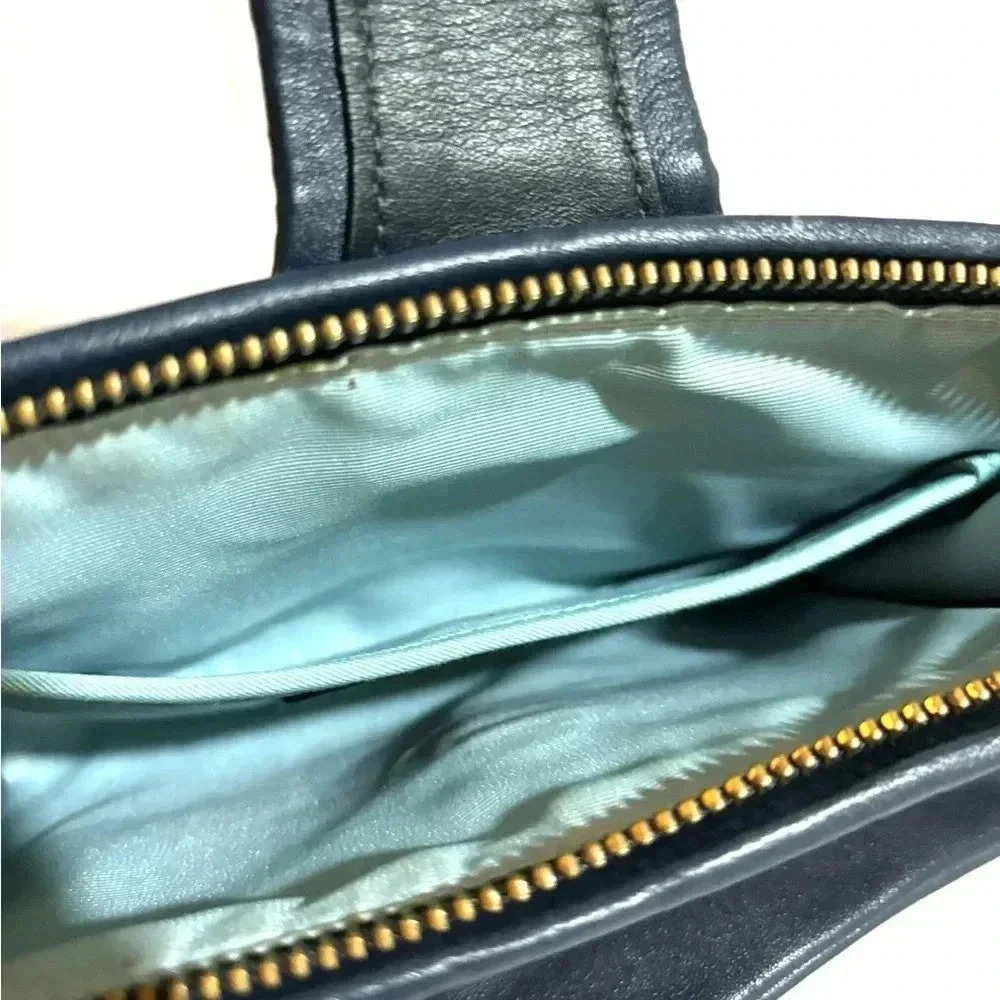 Coach beige straw & navy blue leather clutch wristlet - Picture 8 of 9
